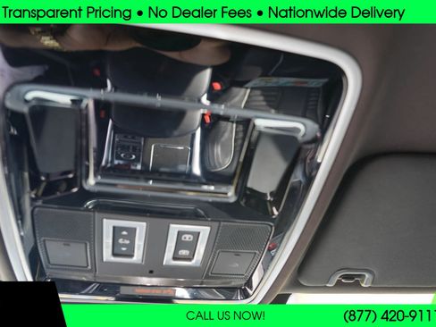 Used 2015 Land Rover Range Rover Sport SVR image 28