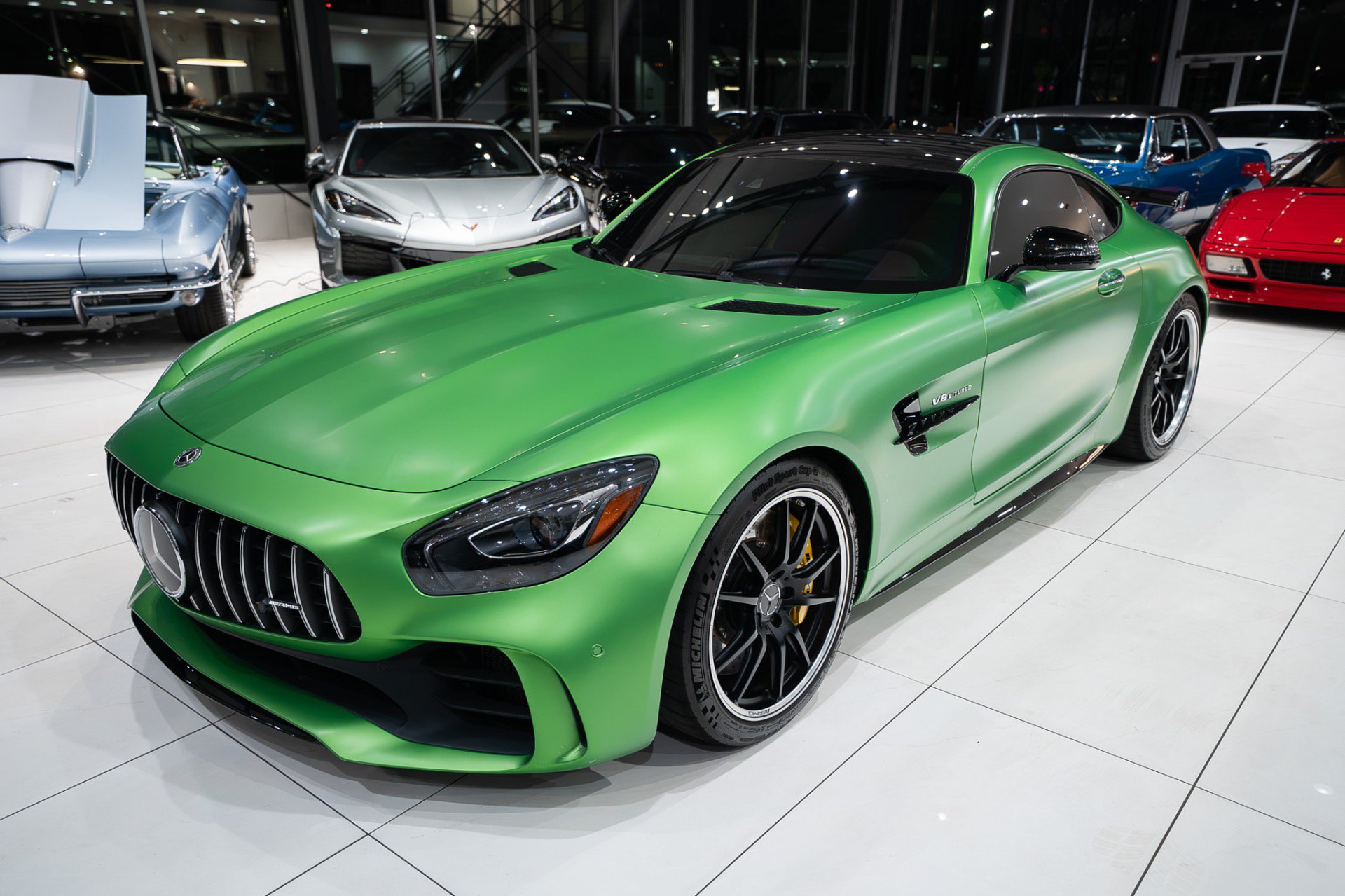 Used 2018 Mercedes-Benz AMG GT R w/ Exclusive Interior Package image 27