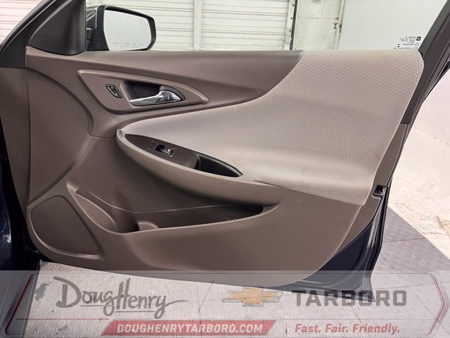 Used 2020 Chevrolet Malibu LT FWD image 37