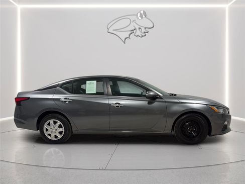 Used 2020 Nissan Altima 2.5 S AWD/4WD image 6