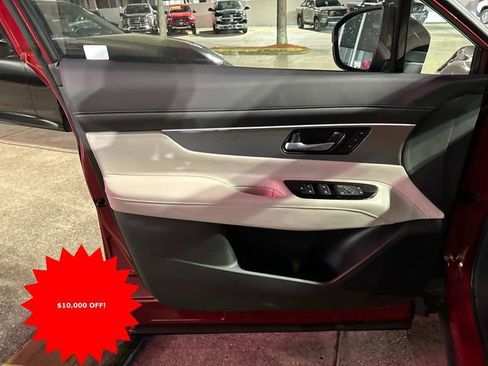 New 2025 Nissan Murano SL image 11