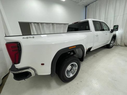 New 2026 GMC Sierra 3500 SLE w/ SLE Value Package AWD/4WD image 5