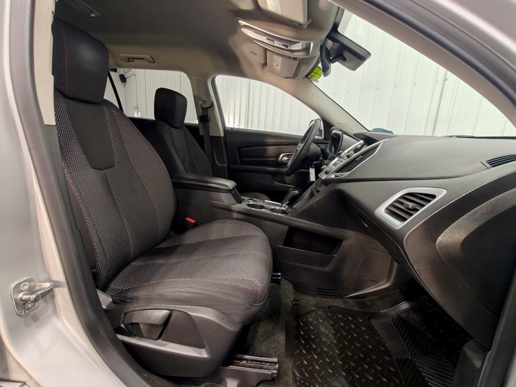 Used 2017 GMC Terrain SLE AWD/4WD image 19