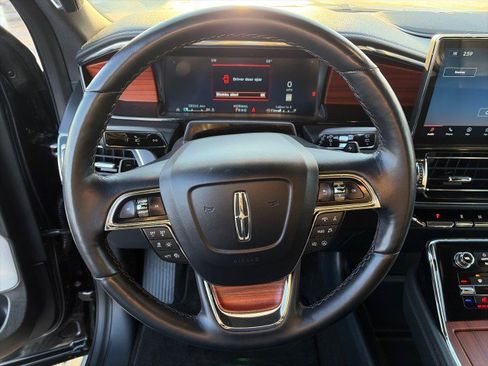 Used 2024 Lincoln Navigator L Reserve image 14