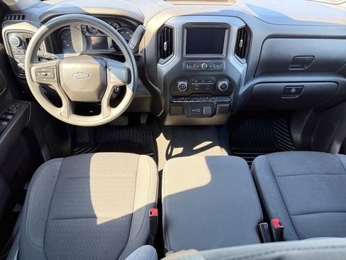 Used 2022 Chevrolet Silverado 1500 Custom Trail Boss w/ LPO, Dark Essentials Package image 10