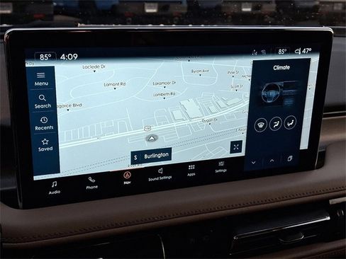 Used 2021 Lincoln Nautilus AWD w/ Equipment Group 101A image 16