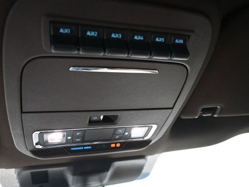 New 2026 Ford F250 4x4 Crew Cab Super Duty image 12