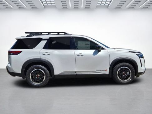 New 2026 Nissan Pathfinder Rock Creek w/ Rock Creek Premium Package AWD/4WD image 3