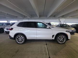 New 2026 BMW X5 sDrive40i w/ Climate Comfort Package RWD video 3