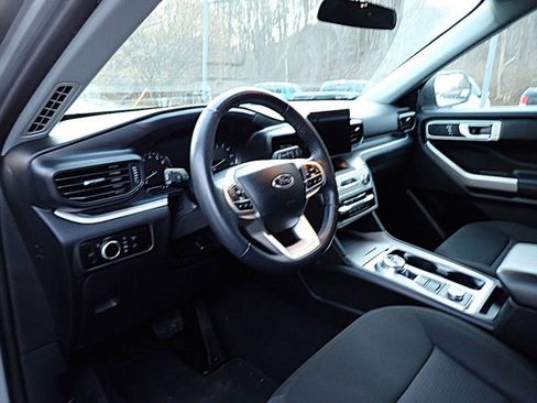 Used 2023 Ford Explorer XLT w/ Class IV Trailer Tow Package image 24