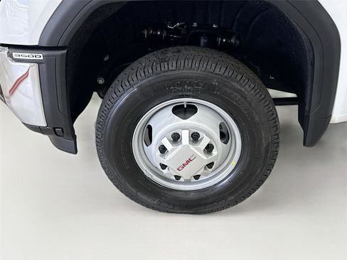New 2026 GMC Sierra 3500 Pro w/ Convenience Package image 27