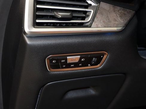 Used 2019 BMW X7 xDrive40i image 28