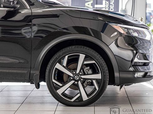 Used 2021 Nissan Rogue Sport SL w/ Premium Package AWD/4WD image 11