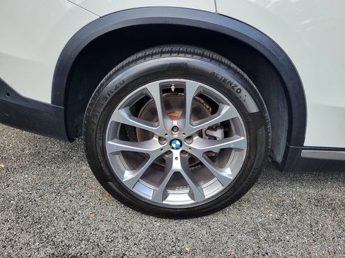 Used 2019 BMW X5 xDrive40i w/ Convenience Package AWD/4WD image 10