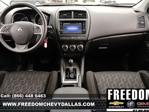 Used 2025 Mitsubishi Outlander Sport AWD image 7