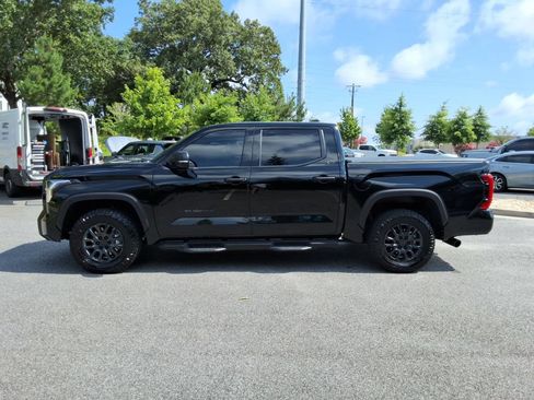 Used 2025 Toyota Tundra SR5 w/ SR5 Convenience Package AWD/4WD image 8