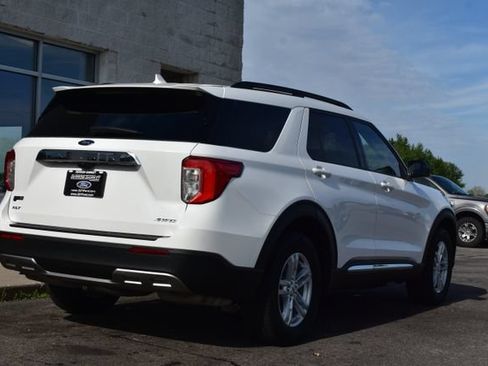 Used 2023 Ford Explorer XLT w/ Equipment Group 202A AWD/4WD image 15