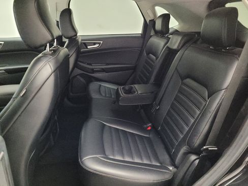 Used 2023 Ford Edge SEL image 18