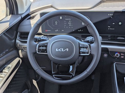 New 2026 Kia Carnival SX w/ SX Dark Edition Package image 16