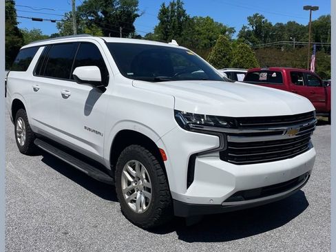 Used 2022 Chevrolet Suburban LT AWD/4WD image 1