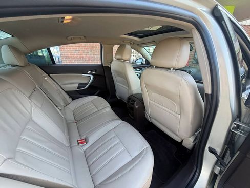 Used 2015 Buick Regal Premium w/ Driver Confidence Package #2 FWD image 21