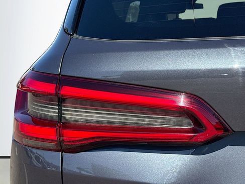 Used 2019 BMW X5 xDrive40i w/ Luxury Seating Package image 10