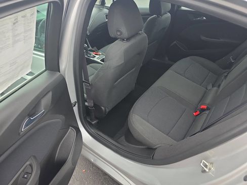Used 2016 Chevrolet Cruze LT w/ LT Convenience Package FWD image 11