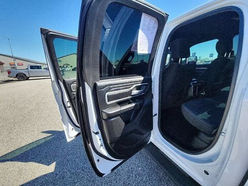 Used 2022 RAM 1500 Big Horn w/ Night Edition AWD/4WD image 23