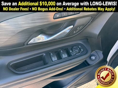 Used 2024 GMC Terrain SLT image 16