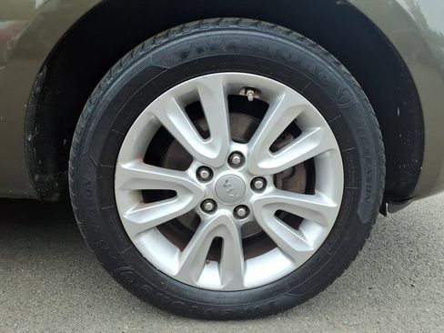 Used 2012 Kia Soul + FWD image 20