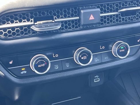 Certified 2024 Honda HR-V EX-L image 15