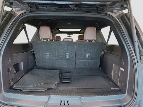 Used 2024 Ford Expedition Max Limited image 31