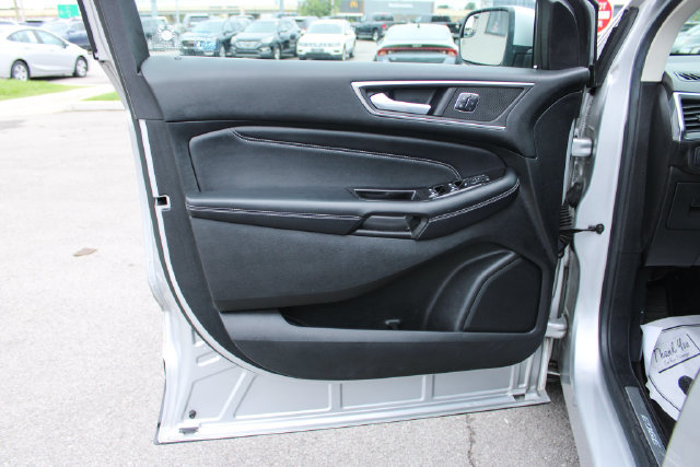 Used 2016 Ford Edge Titanium w/ Canadian Touring Package AWD/4WD image 10