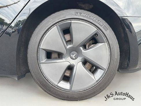 Used 2023 Tesla Model 3 Standard Range RWD image 37