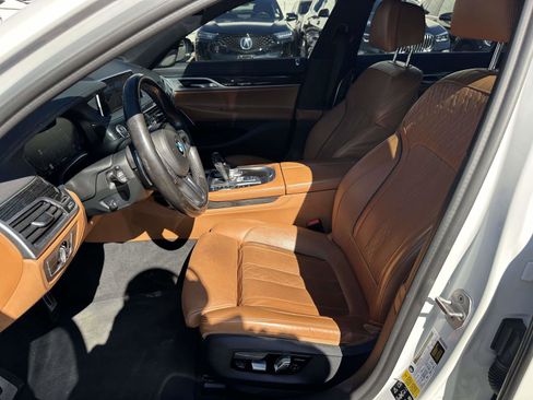 Used 2020 BMW 750i xDrive w/ M Sport Package AWD/4WD image 15