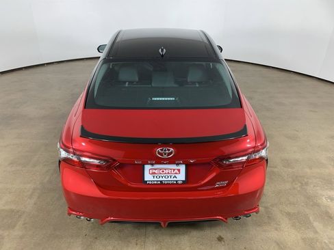 Used 2022 Toyota Camry XSE image 11