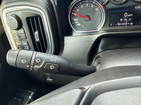 Used 2019 Chevrolet Silverado 1500 LT Trail Boss AWD/4WD image 34