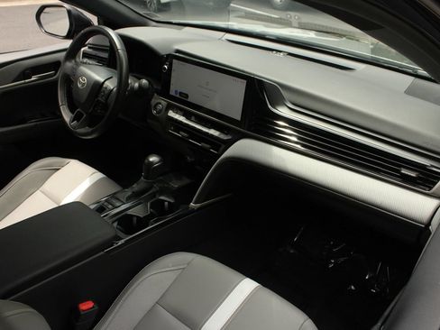 Used 2025 Toyota Camry SE w/ Multimedia Upgrade Package FWD image 22