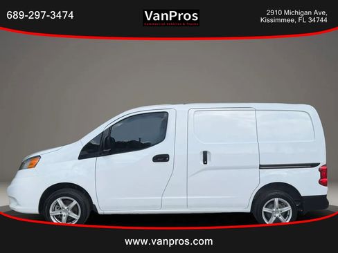 Used 2021 Nissan NV200 S FWD image 2
