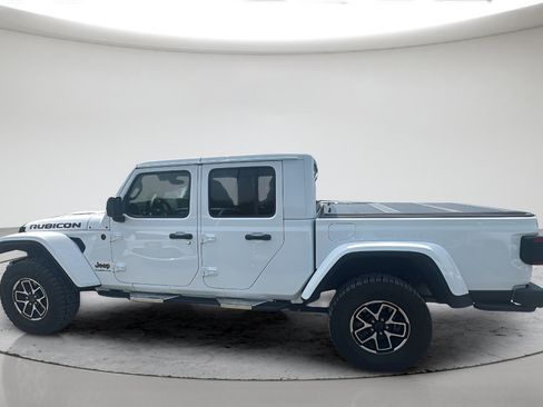 Used 2024 Jeep Gladiator Rubicon AWD/4WD image 8