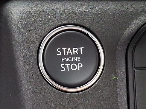 New 2026 Land Rover Defender 110 X-Dynamic SE AWD/4WD image 12