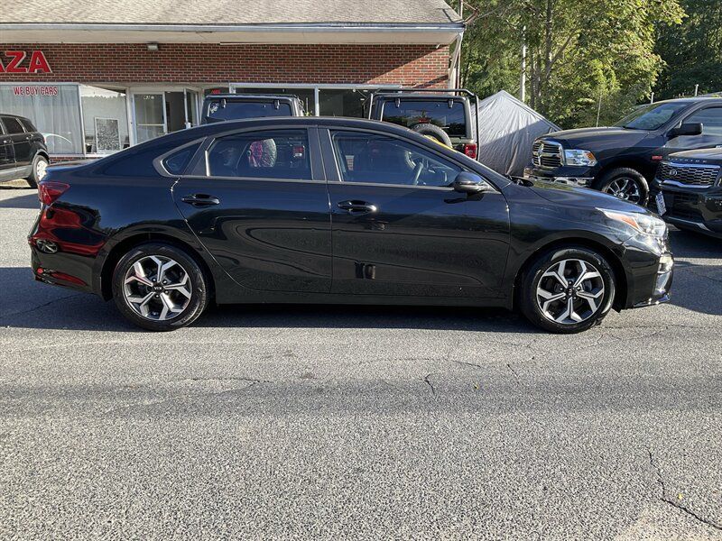 Used 2021 Kia Forte LXS FWD image 4