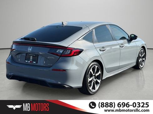 Used 2025 Honda Civic Sport Touring image 3