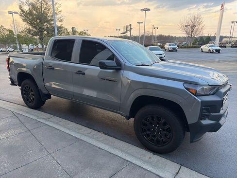 Used 2025 Chevrolet Colorado W/T w/ WT Custom Package image 4