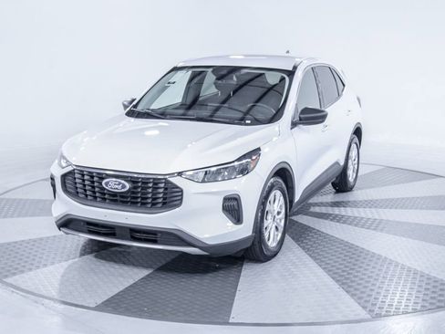 Used 2024 Ford Escape Active image 1