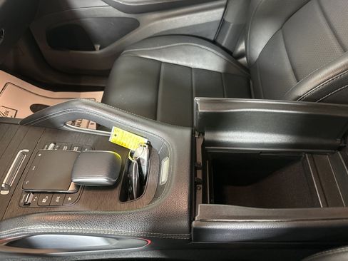 Used 2021 Mercedes-Benz GLE 350 4MATIC image 20