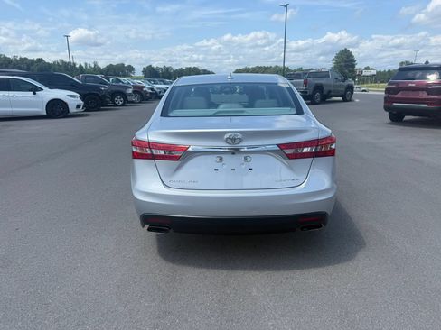 Used 2014 Toyota Avalon Limited FWD image 5