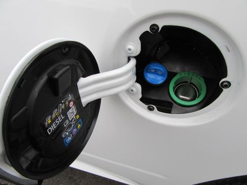 Used 2025 RAM 2500 Laramie image 69