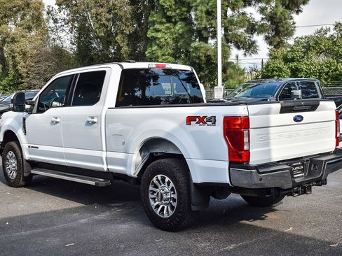 Used 2022 Ford F350 Lariat w/ FX4 Off-Road Package image 4