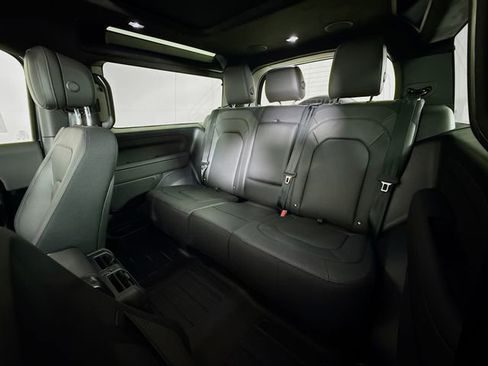 New 2026 Land Rover Defender 90 V8 AWD/4WD image 24